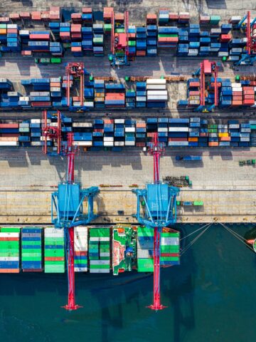 Port conteneurs transport maritime